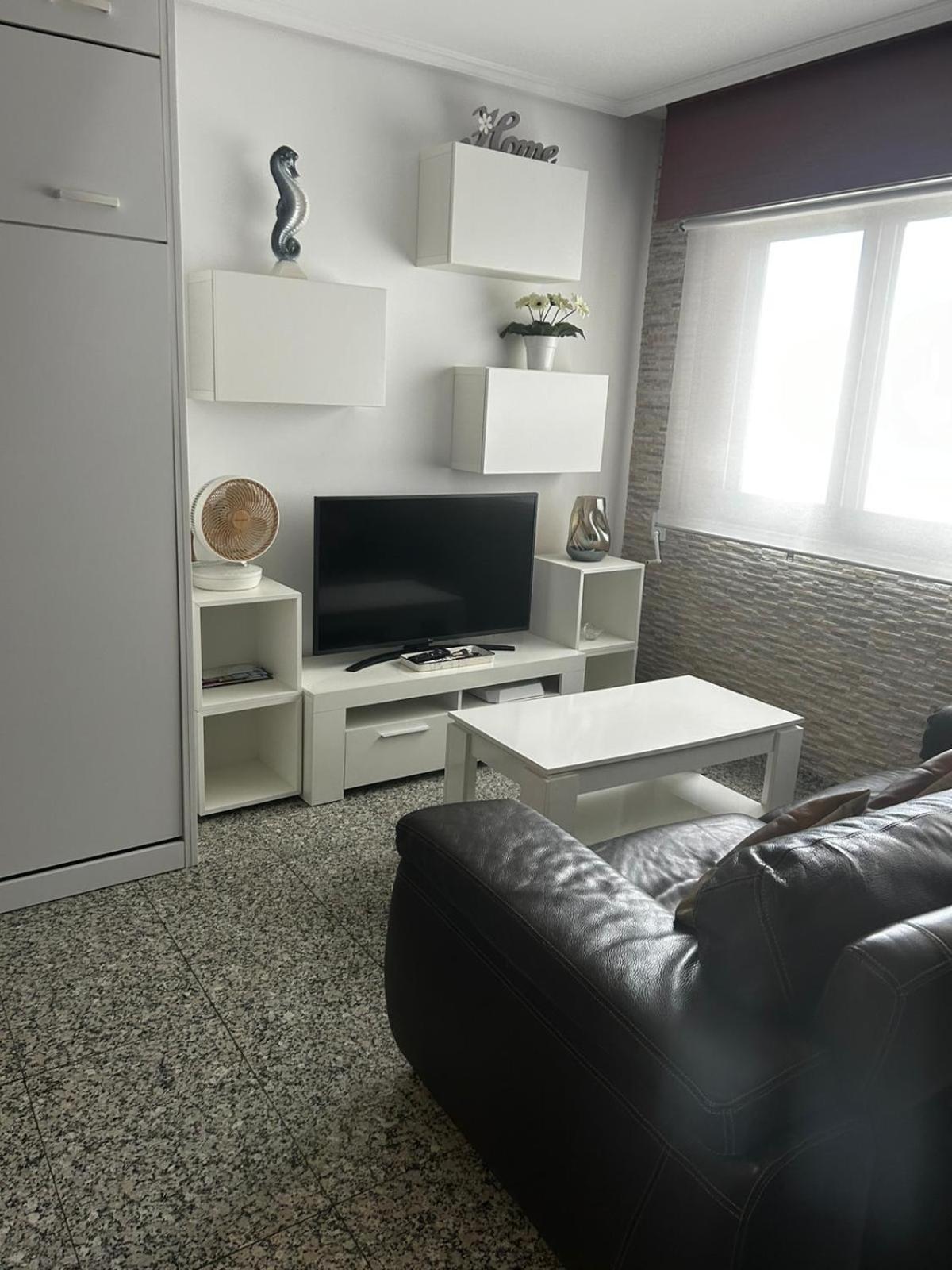 Estudio Tipo Loft En El Centro De *